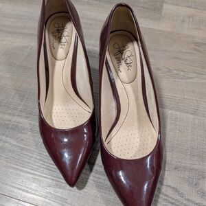 Life Stride Women's Burgundy Heels